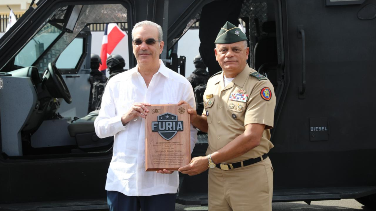 Presidente Abinader destaca transformación histórica de las Fuerzas Armadas al presentar FURIA, el primer vehículo blindado ensamblado en la República Dominicana