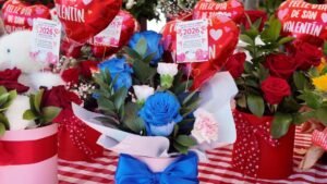 Vendedores reportan ventas dinámicas de flores y arreglos en este San Valentín