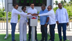 Ministro de Turismo deja iniciados los trabajos de reconstrucción de la carretera Nisibón-Uvero Alto