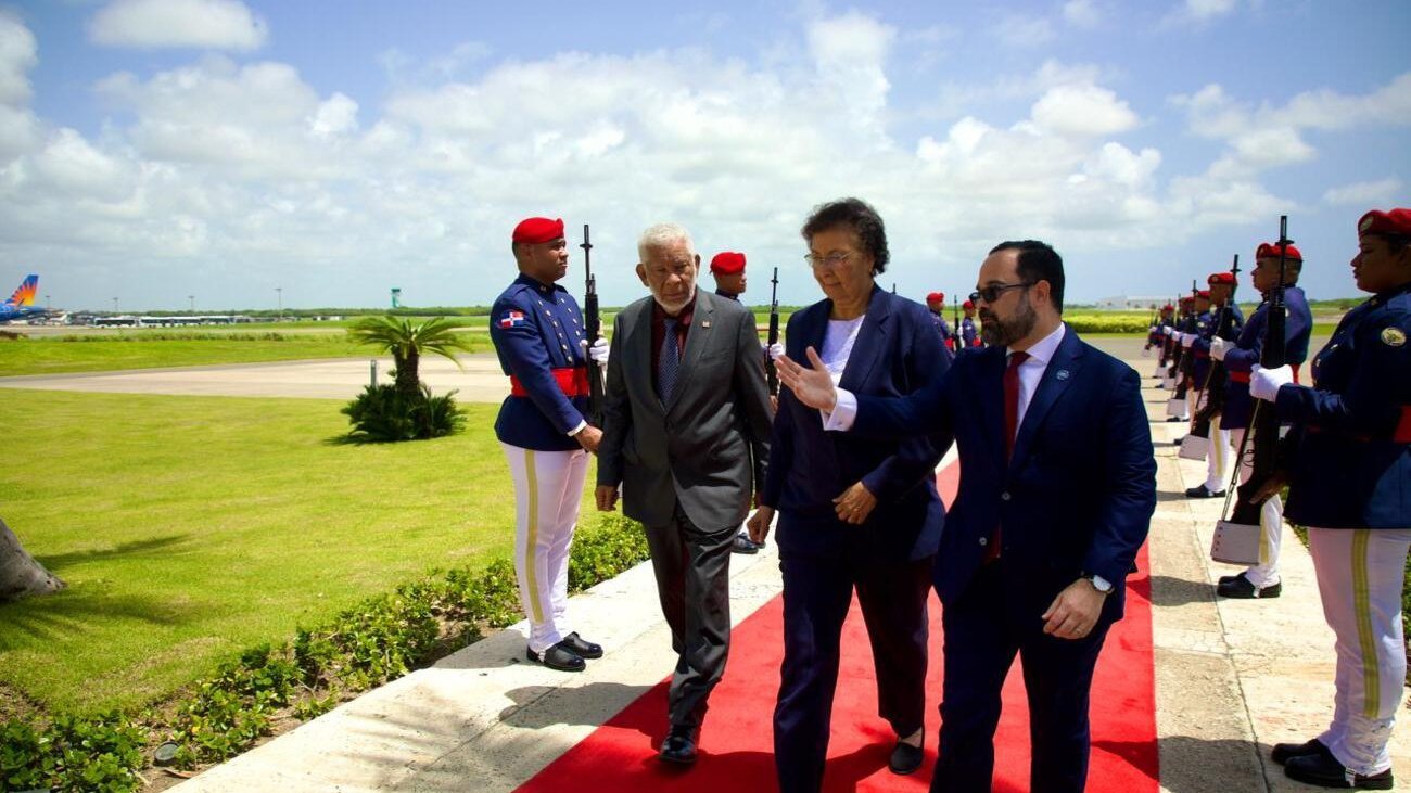 Presidente Abinader recibirá este lunes a su homóloga de Surinam, Jennifer Geerlings-Simons, en el Palacio Nacional