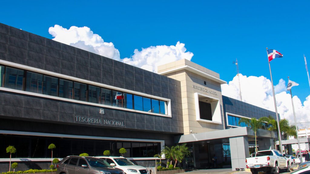 Plataforma de Consulta de Pagos y Libramientos de la Tesorería Nacional alcanza récord interanual de 452,936 transacciones realizadas por suplidores del Estado Plataforma de Consulta de Pagos y Libramientos de la Tesorería Nacional alcanza récord interanual de 452,936 transacciones realizadas por suplidores del Estado