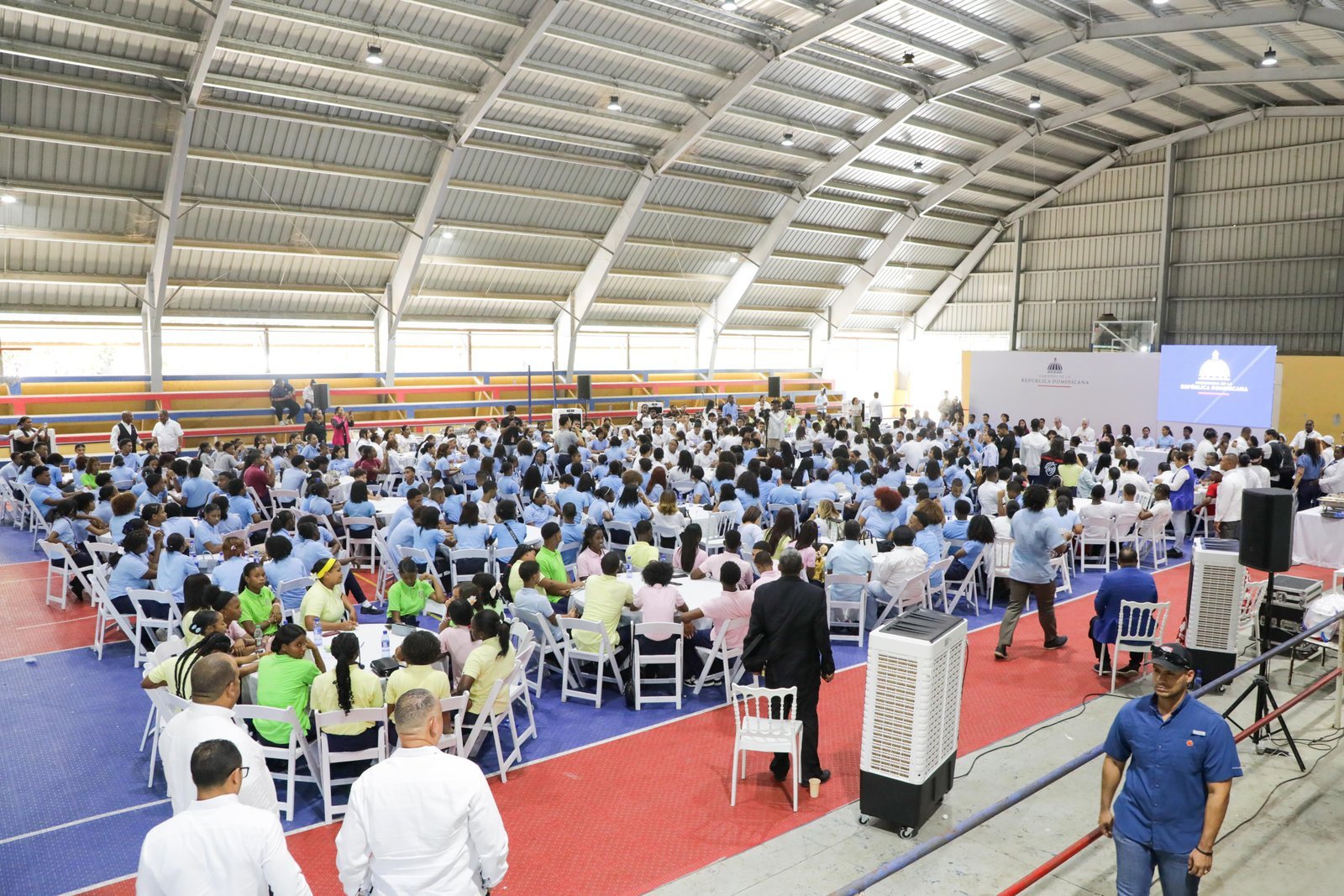 Presidente Abinader impulsa una educación con más oportunidades, mejores condiciones de aprendizaje y mayor cercanía con las comunidades