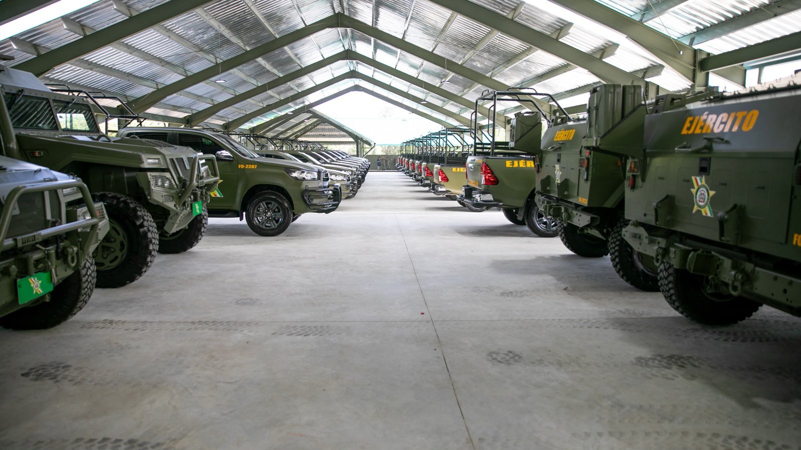 Presidente Abinader inaugura moderno Batallón de Transportación del Ejército para fortalecer la movilidad, el mantenimiento de la flota y la capacidad de respuesta operativa