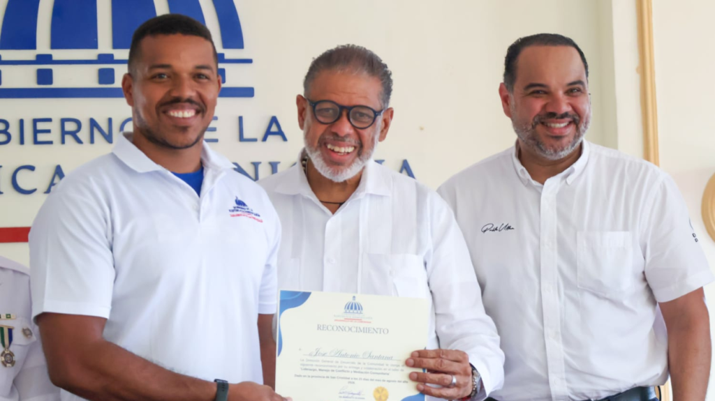 Desarrollo de la Comunidad promueve resolución de conflictos y mediación comunitaria en San Cristóbal