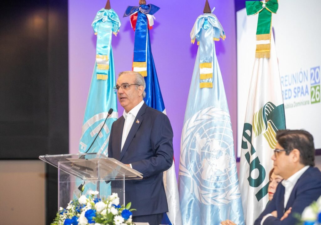 Rodrigo Castañeda, representante de la FAO, felicita a la República Dominicana por alcanzar la meta de Hambre Cero