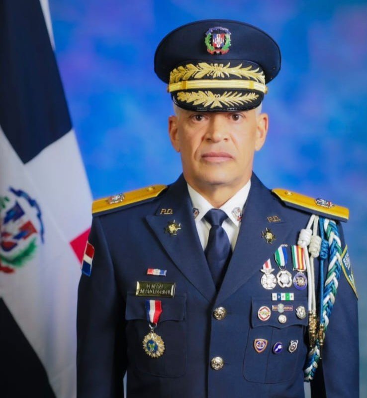 Presidente Luis Abinader designa a Ernesto Rodríguez García como nuevo director de la Policía Nacional