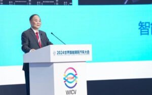 Geely cambia de presidente tras más de 40 años al frente y activa el plan de sucesión