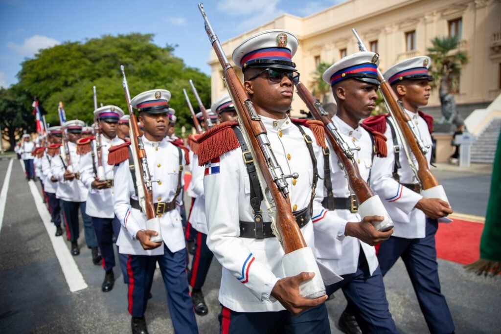 Presidente Abinader recibe en el Palacio Nacional al presidente de Honduras, Nasry Asfura Zablah