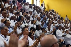 Abinader afirma no buscará imponer un candidato en PRM