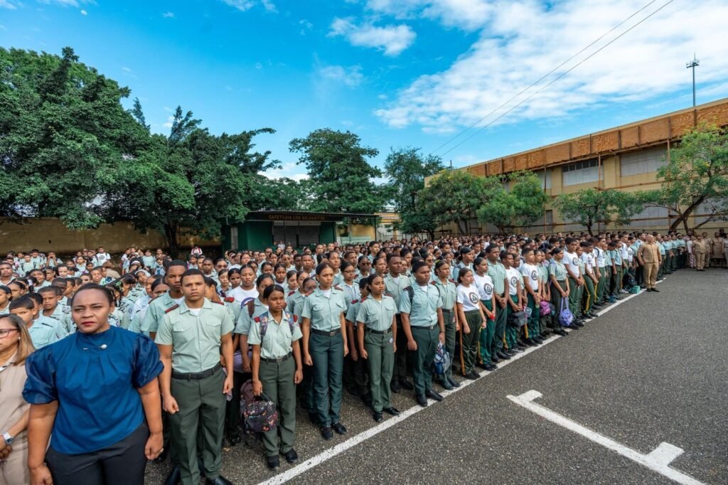 Fuerzas Armadas inicia cuadragésima promoción del Programa de Formación en Valores con meta de impactar 10,000 estudiantes