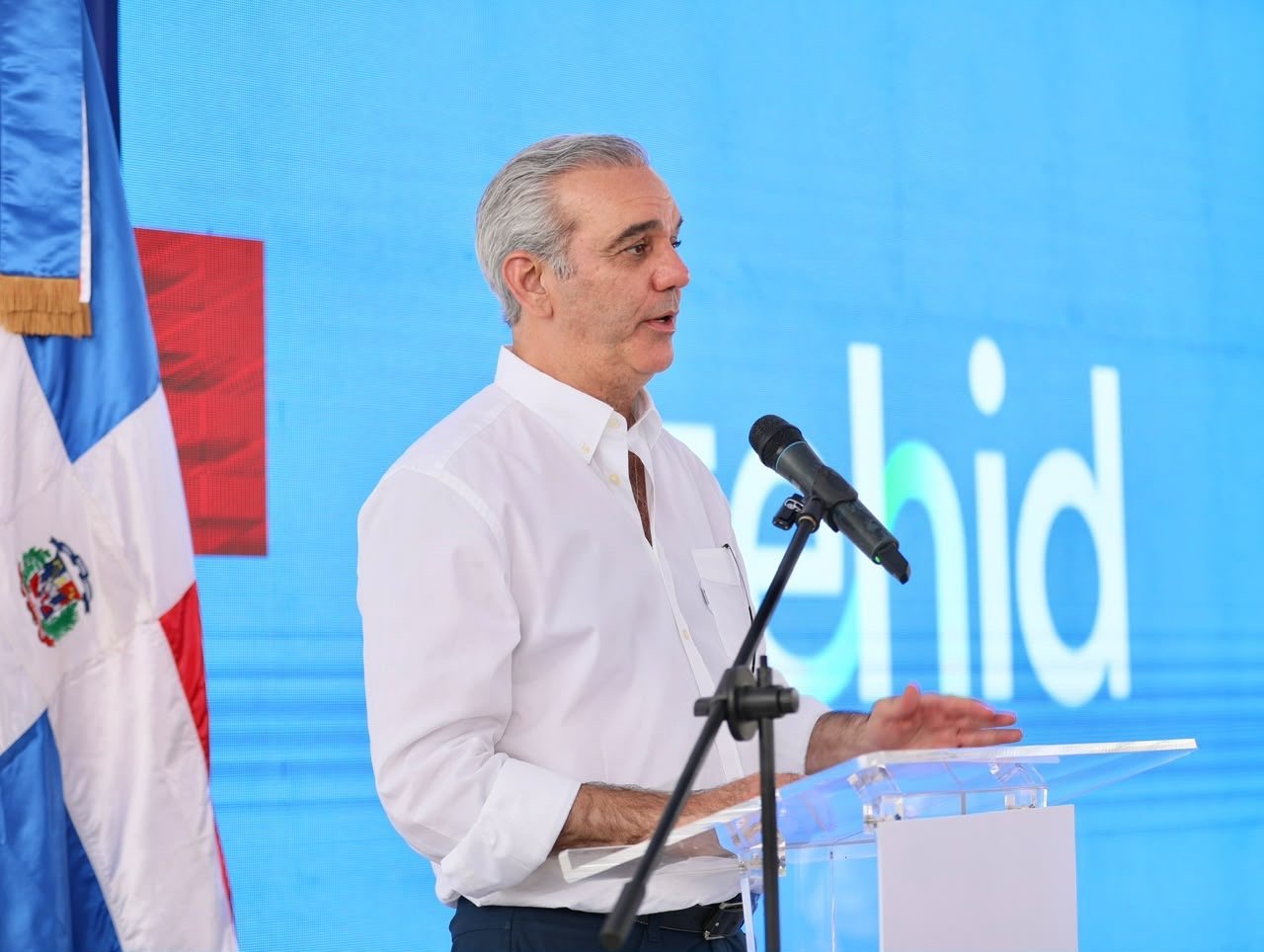 Presidente Abinader entrega carretera El Rubio–Los Corocitos