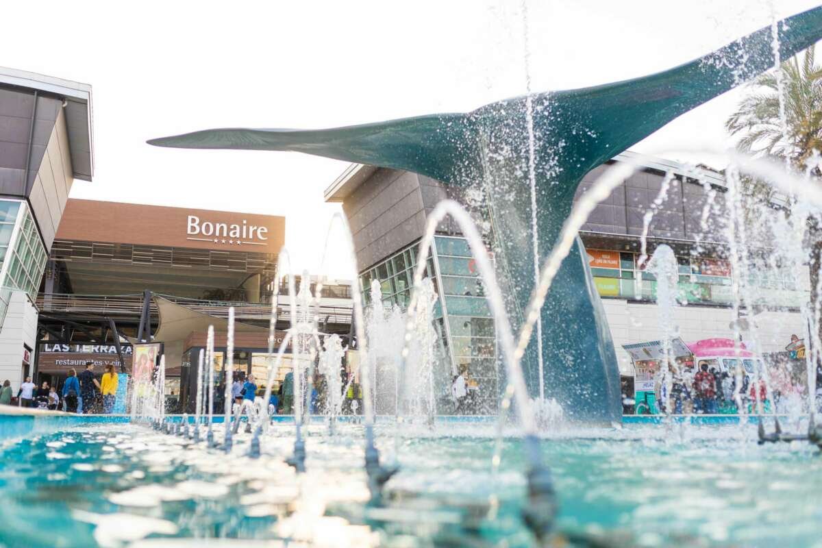 El centro comercial Bonaire es uno de los más grandes del país, con una superficie bruta alquilable de casi 56.000 metros cuadrados. Foto: Castellana Properties.