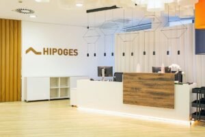 Finsolutia e Hipoges han alcanzado un acuerdo para adquirir Aelca, a 16 de septiembre de 2026.