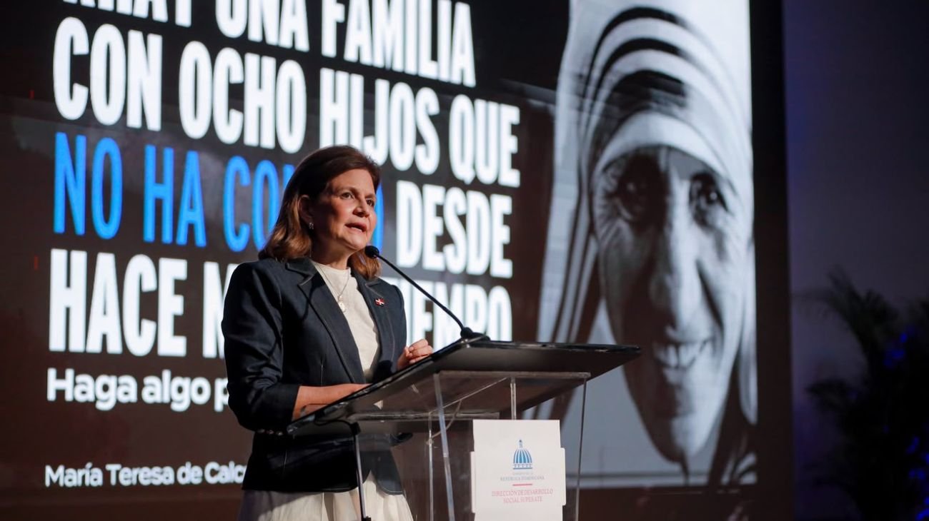 Vicepresidenta Raquel Peña
