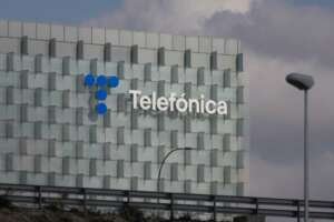 Fachada de la sede de Telefónica